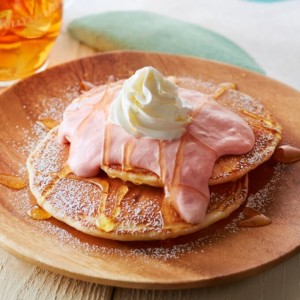 タリーズコーヒー　新作スイーツメニュー　クラシック パンケーキ ハニーグアバ