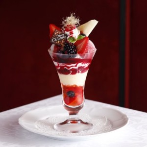 資生堂パーラー 銀座本店サロン・ド・カフェ　クリスマス・ルージュパフェ