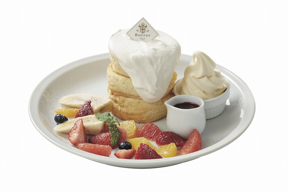 パンケーキ＆カフェ「Butter」 ミックスフルーツのホワイトタワー