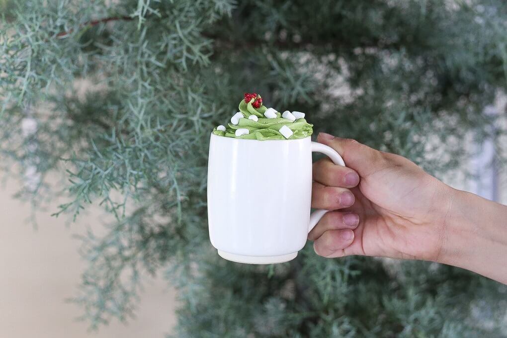 すすむ屋茶店　クリスマス抹茶ラテ