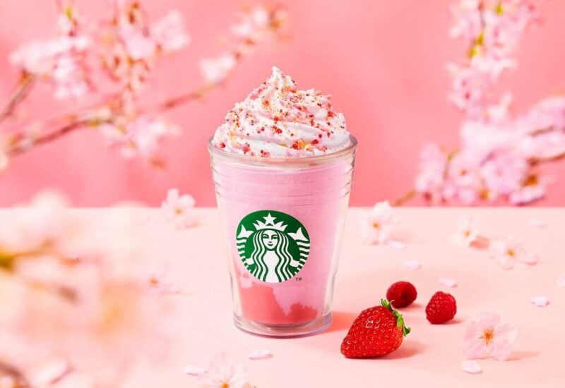 スタバ　さくら咲いた ベリー フラペチーノ®