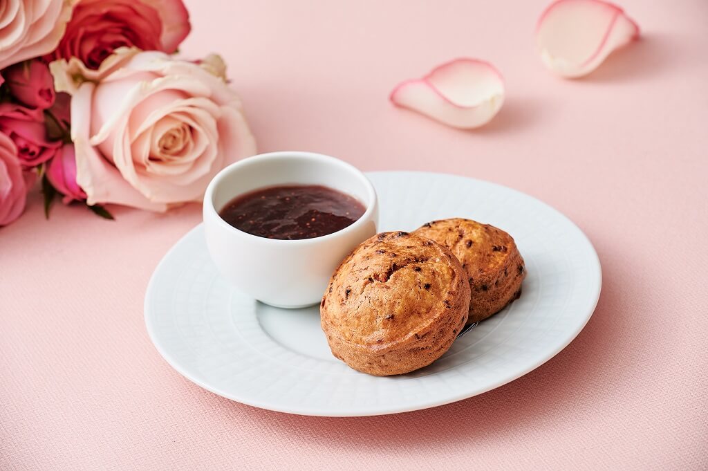 ザストリングス表参道　Rose Afternoon Tea　ピエールエルメコラボ